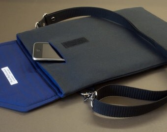 MacBook Pro 13 (2016) Minimal bag with shoulder strap - slim and expanding with room for iPhone, glasses, wallet, keys, cards, pens etc