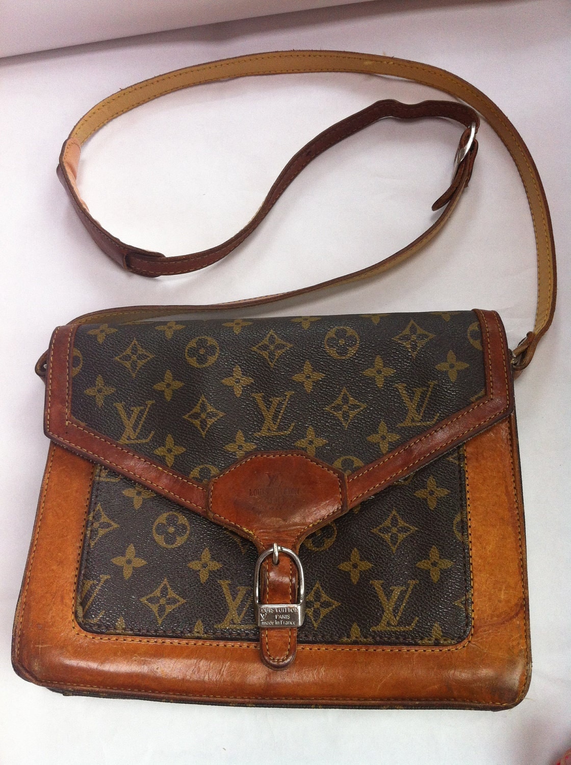 Vintage Louis Vuitton Crossbody With Fringe | Literacy Basics