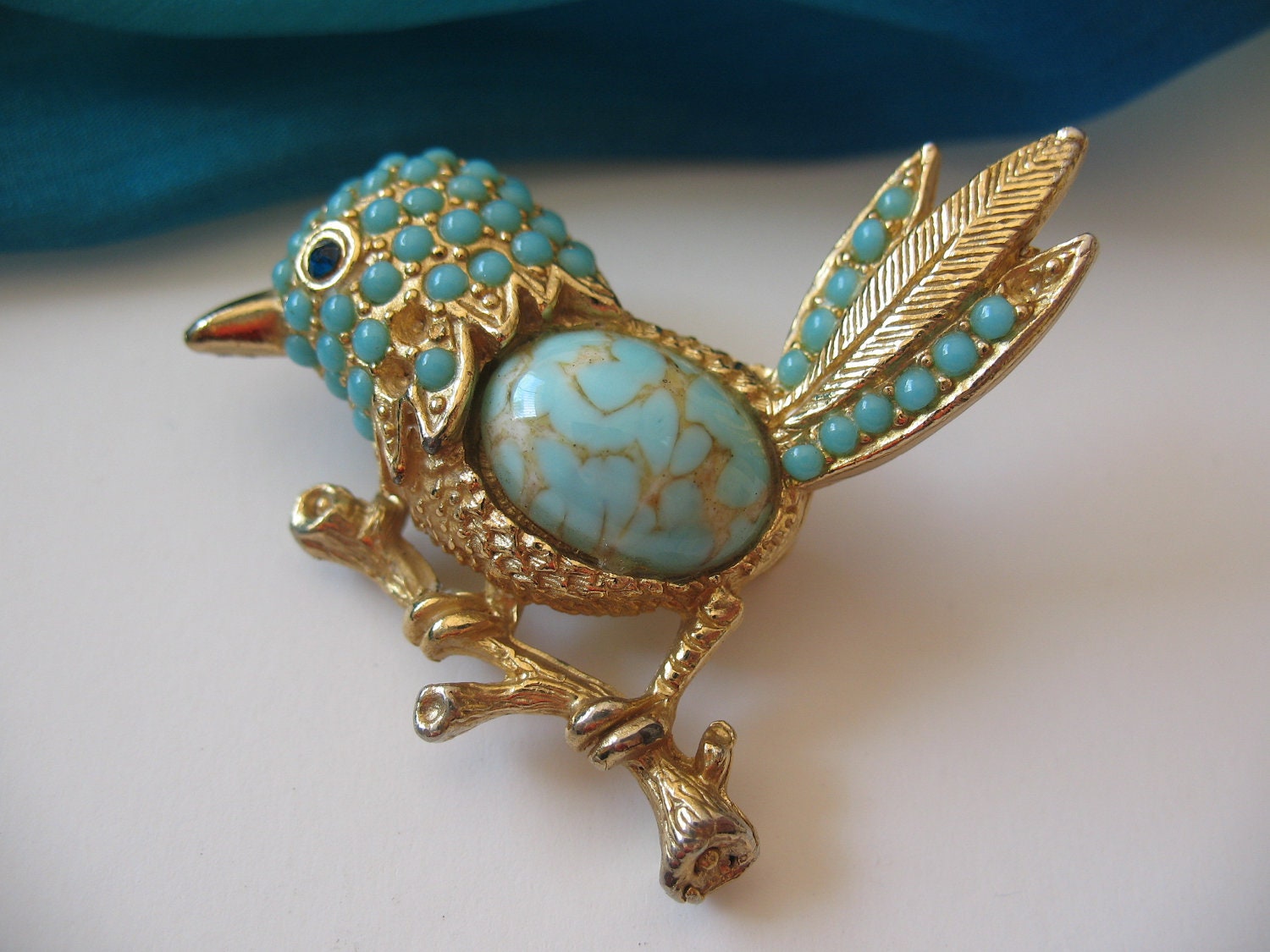 bird brooch gold tone and turqouise stones by LIGONaccessories