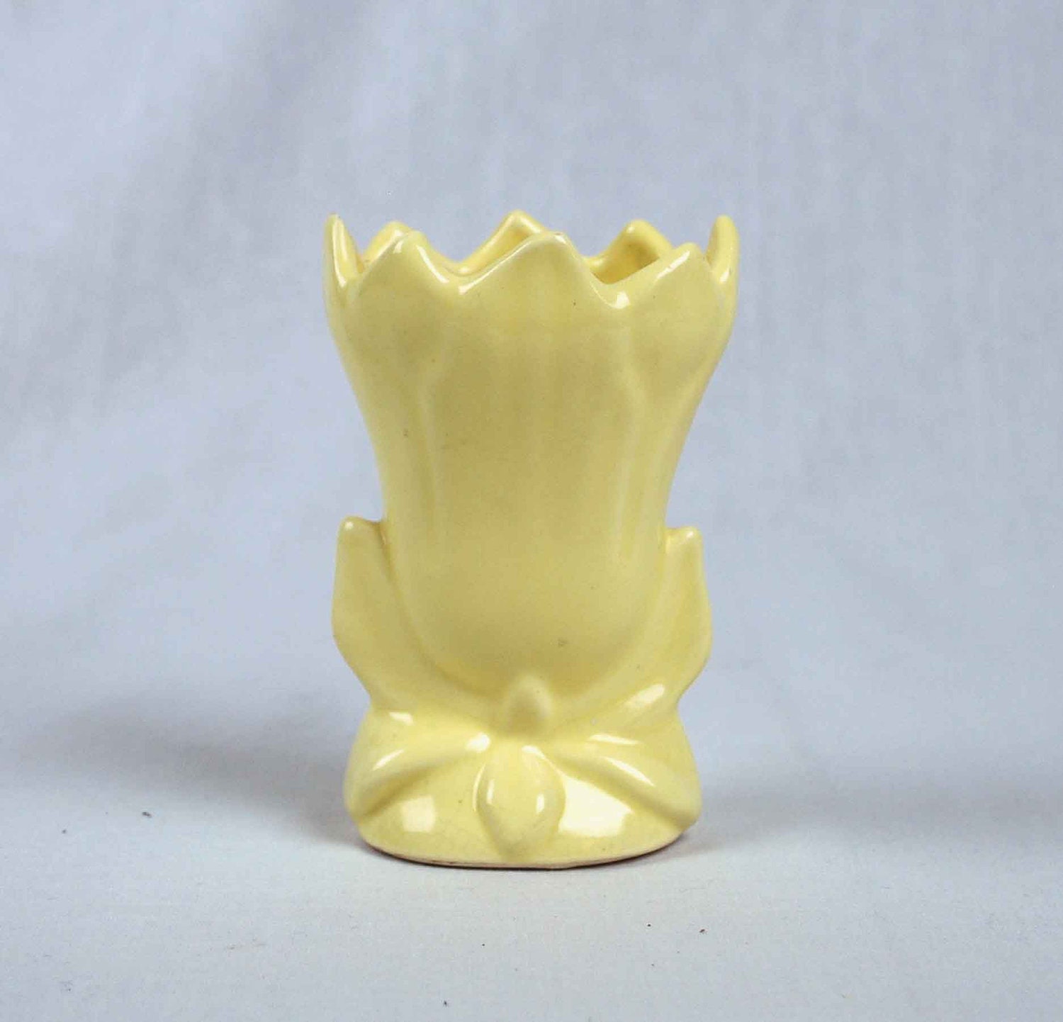 McCoy Miniature Tulip Vase / Yellow Vintage Art Pottery