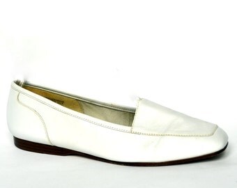 enzo angiolini white flats