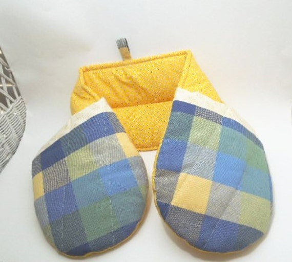 Double Oven Mitt 2 Handed Pot Holder Blue and Yellow Plaid