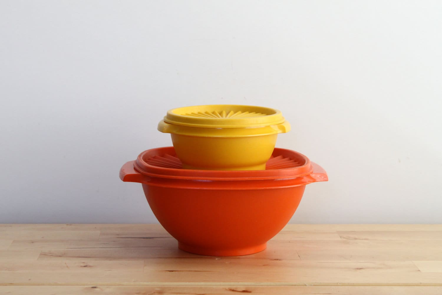 Tupperware Retro Orange and Yellow Containers by KitchenCulinaria