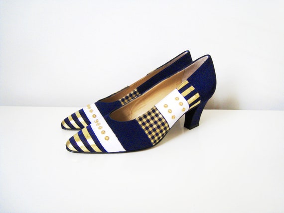 Vintage High Heel Shoes - High Heel Pumps - Navy, gold, and White ...