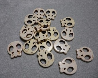 Beige Turquoise Howlite Skull Beads 21mm-22mm x 19mm-20mm