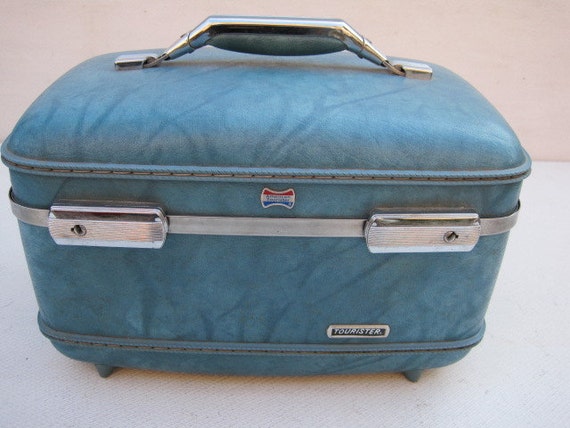 American Tourister Train Makeup Case Travel Bag by SmartSquirrel