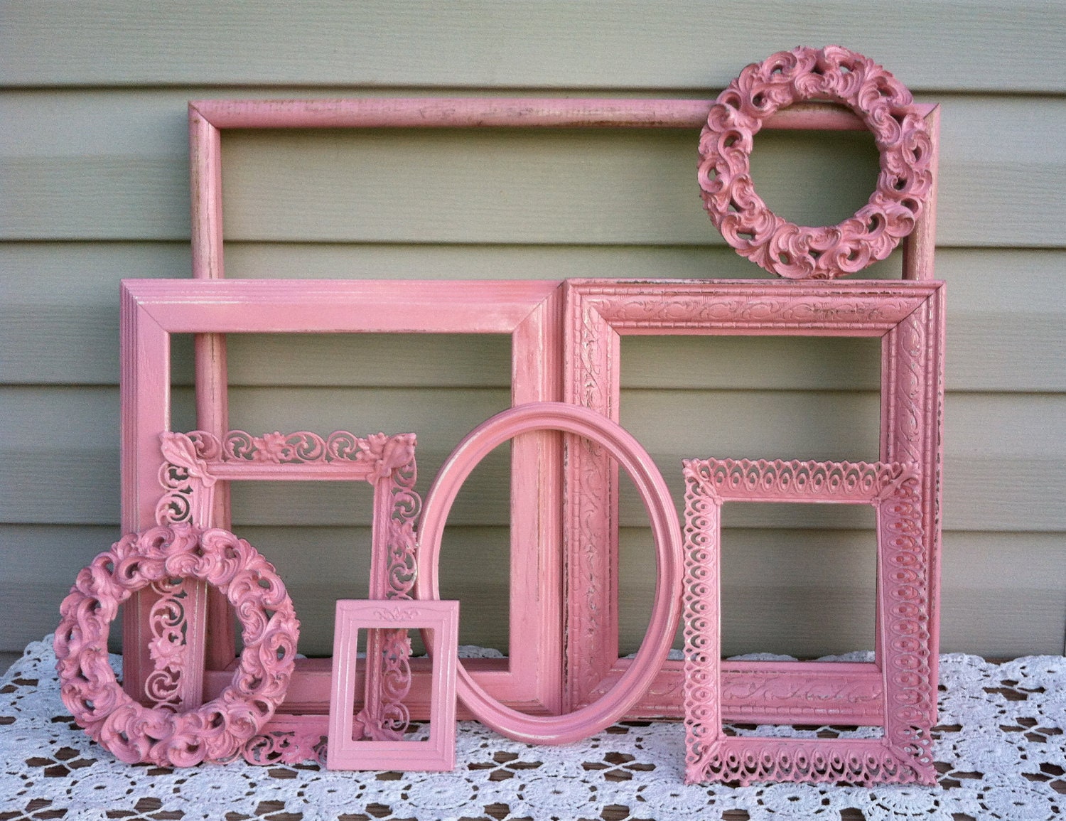 Chic-y Pink Frame Collection / Large Open Wall Frame / Shabby