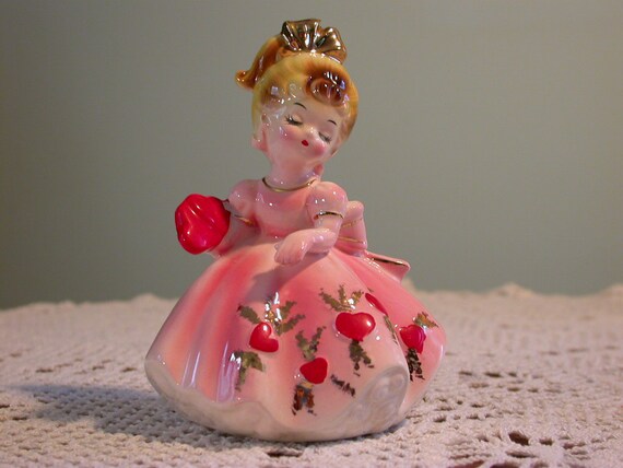 resin valentine figurines
