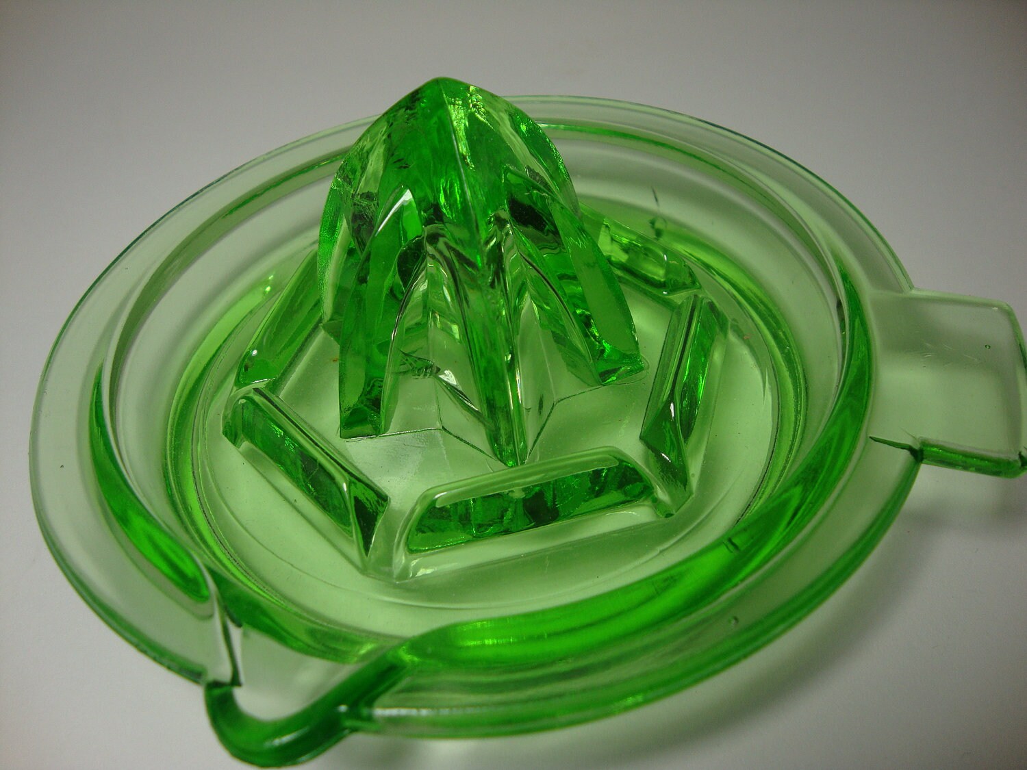 Vintage Federal Green Depression Glass Juicer/Reamer