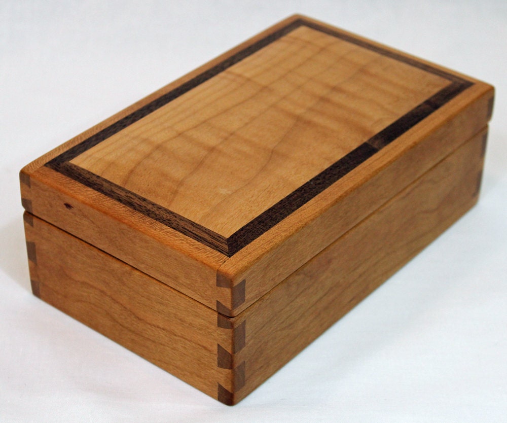 Fine wooden sewing box or jewelry box