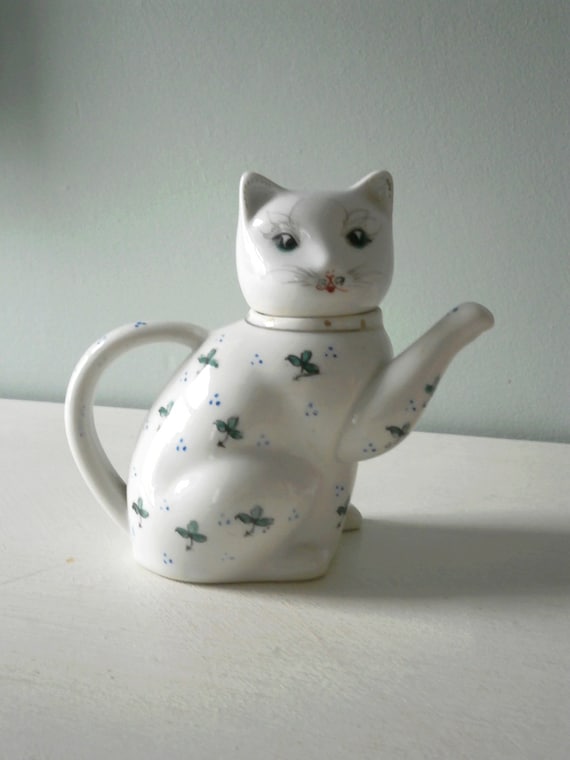 1950s cat figurines
