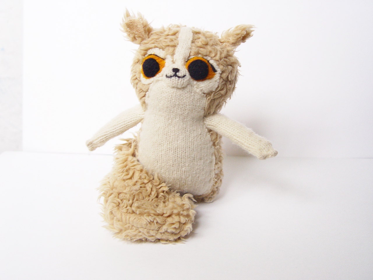 stuffed lemur toy