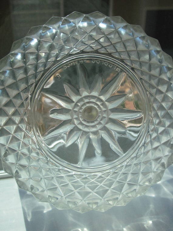 Vintage Arcoroc France Diamant pattern diamond cut glass bowl