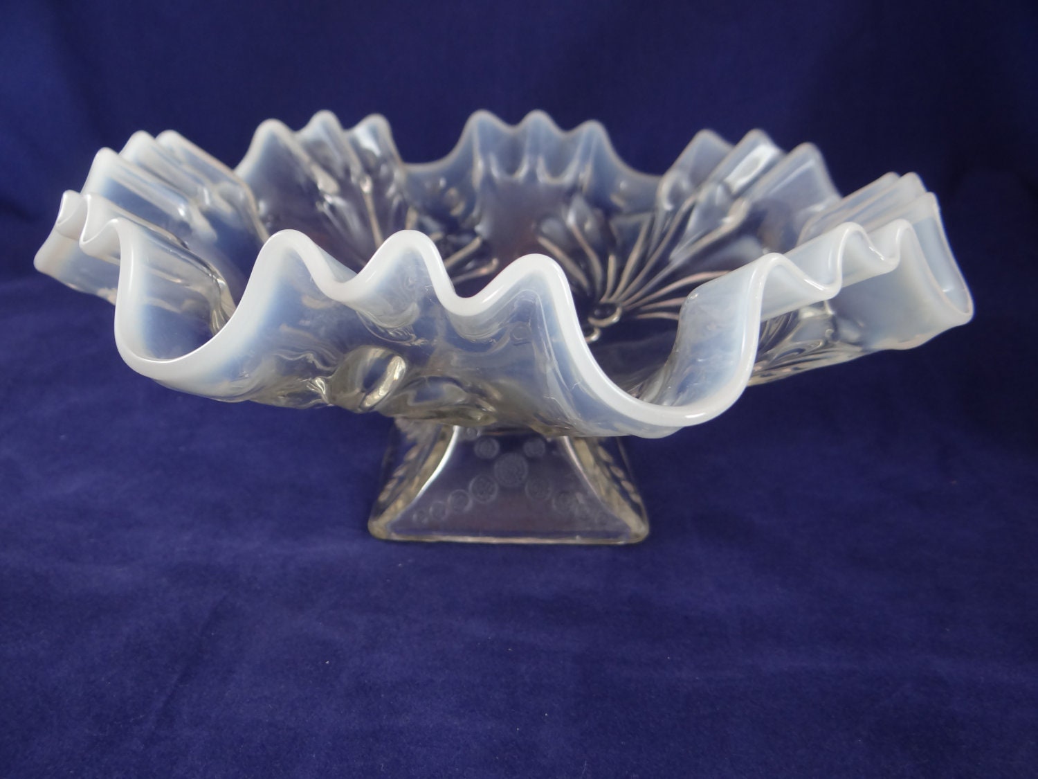 Jefferson Glass Co Shell and Dots Opalescent Crimped Edge Bowl