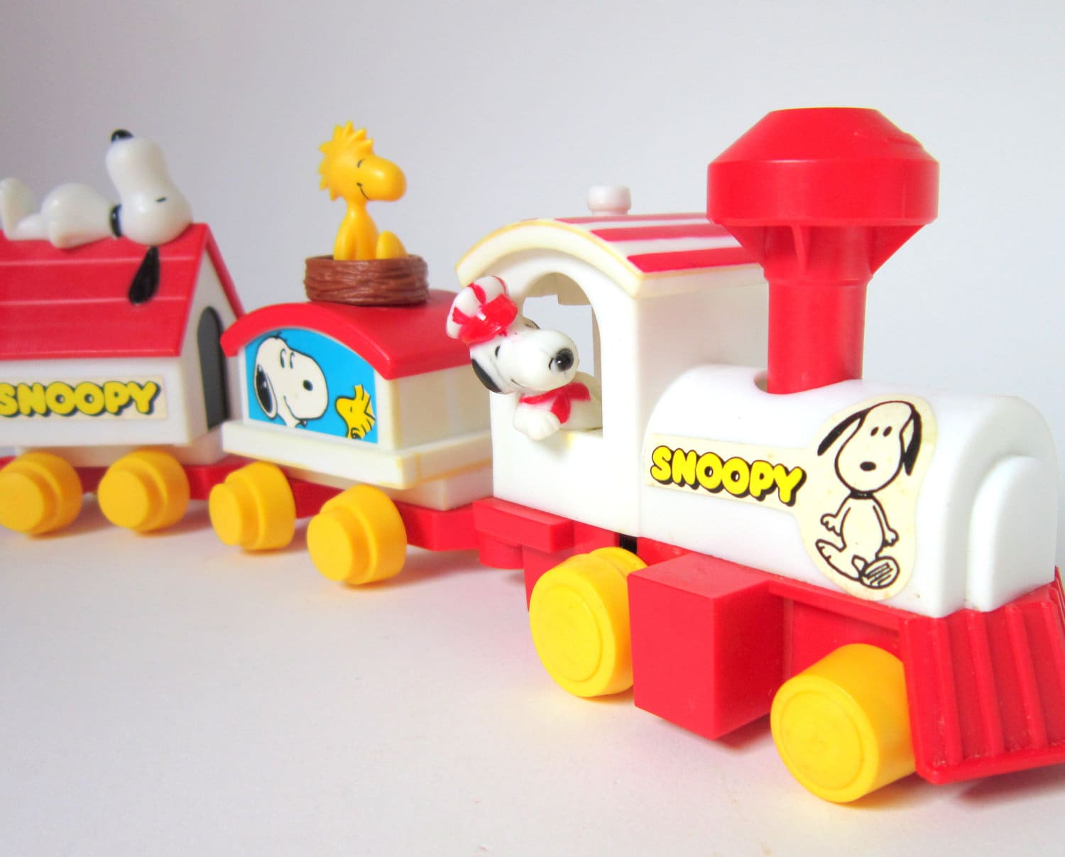 snoopy train set walmart