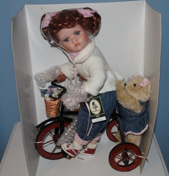 Geppeddo Molly Collectible Porcelain Doll on by JoyfulMemories