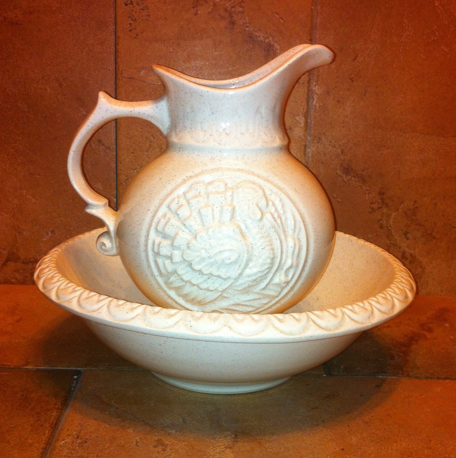 McCoy Turkey Pitcher and Bowl Set Vintage Wash Basin