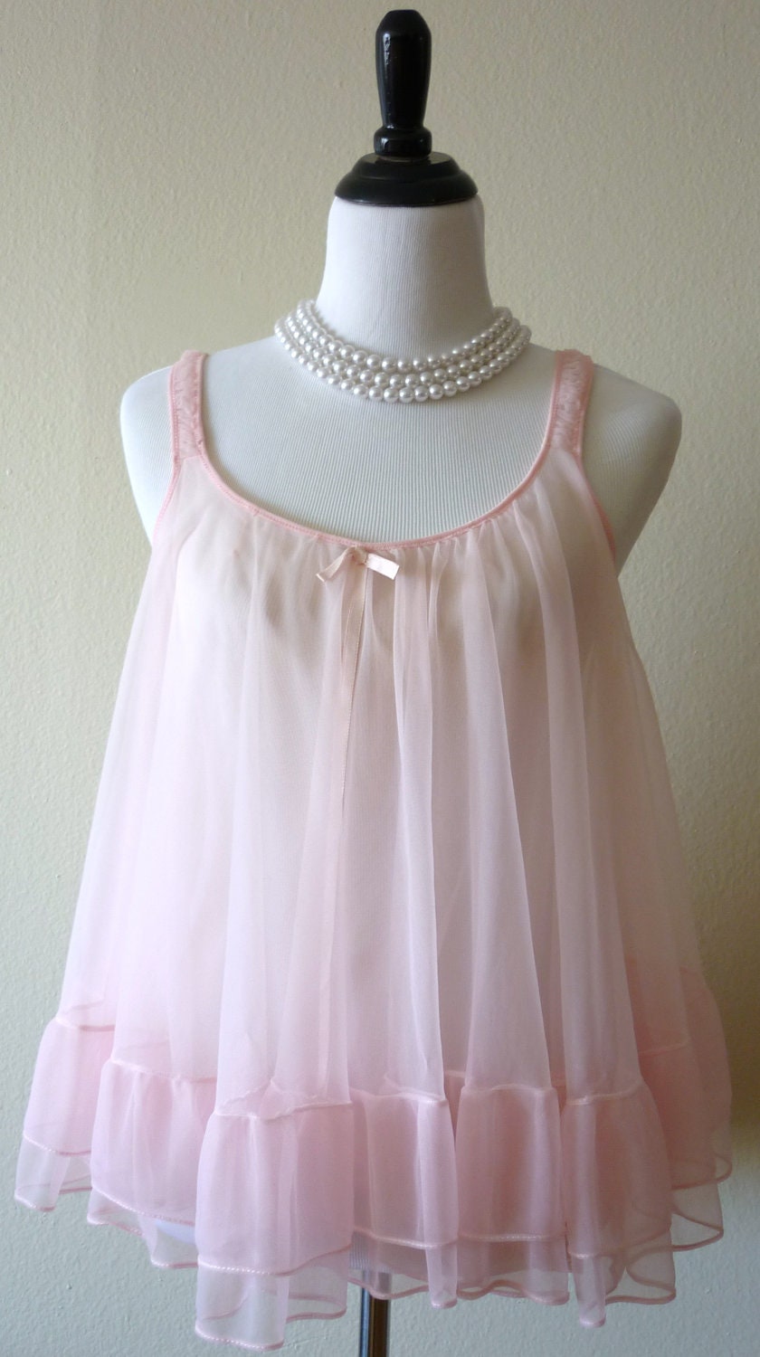 1960's Baby Pink Baby Doll and Panty Set sz S/M