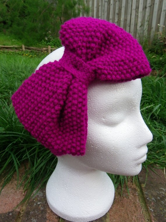 Hand knitted headband earwarmer with bow by Knittingtopia on Etsy