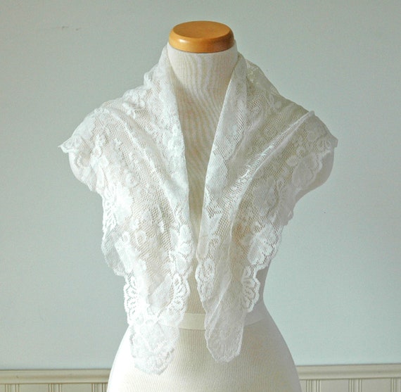 Vintage White Lace Scarf Romantic Victorian by PerpetualVintage