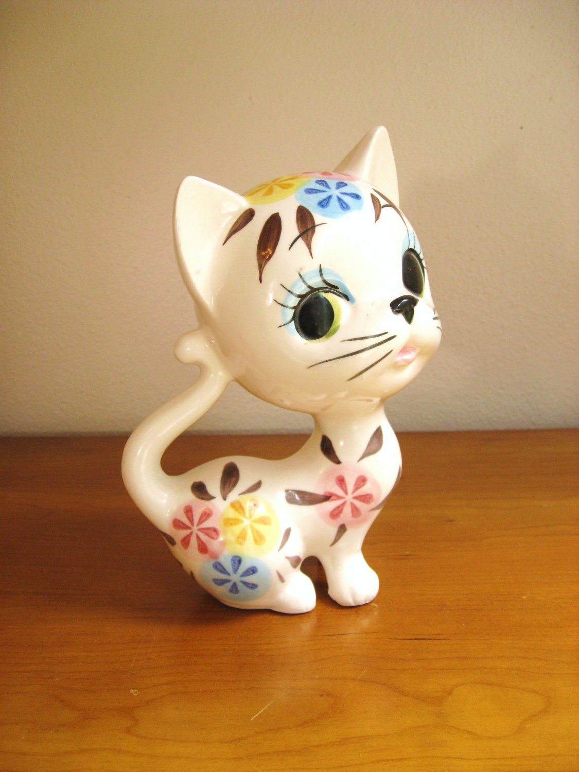 kitty figurine