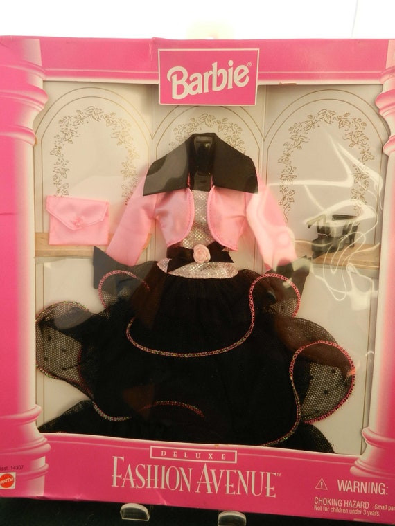 Barbie Fashion Avenue Dress in Package