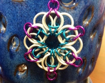 Celtic Visions Star, key chain/pendant/ornament, chainmaille
