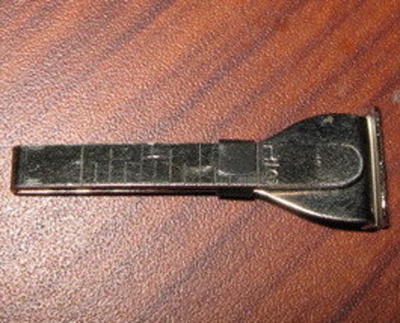 Vintage Scissor / Cutting Gauge C1263 by WorkingsTowardArt on Etsy