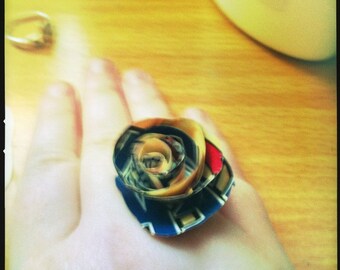 Comic book ring, paper flower, marvel dc