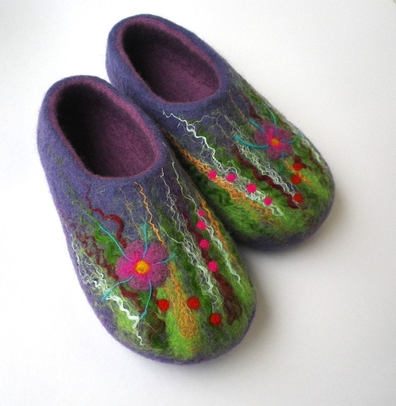 Felted wool slippers / house shoes Purple Meadow
