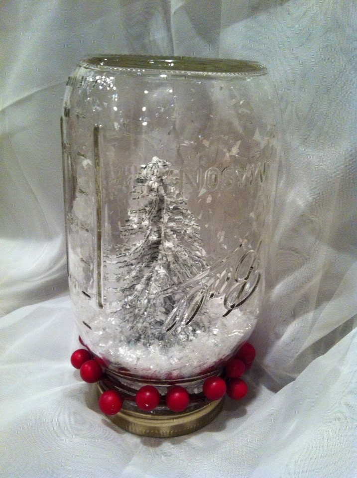 Decorative holiday mason jar