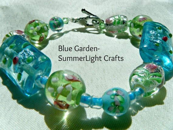 Blue Garden Lampwork Glass Beaded Bracelet