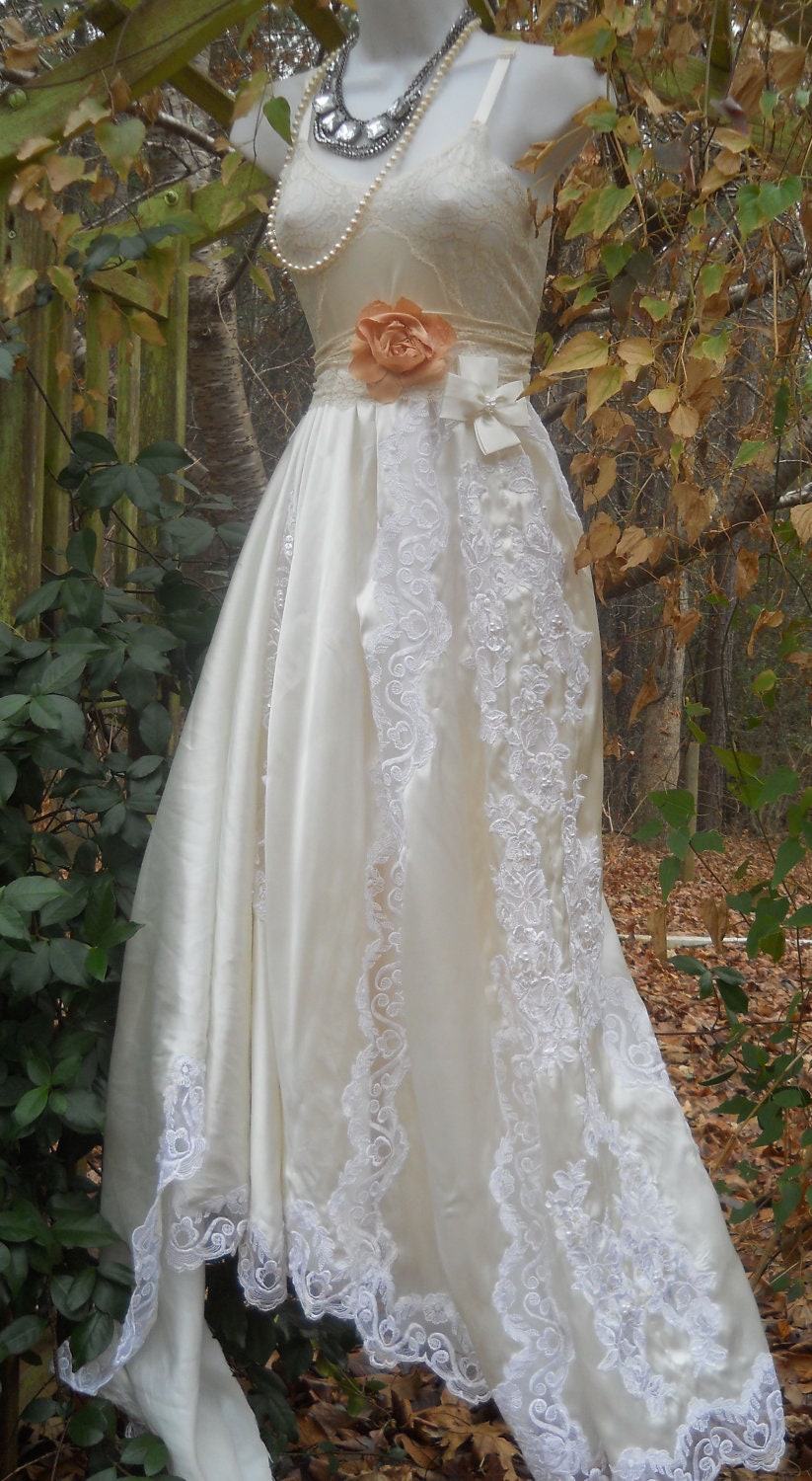 Lace wedding  dress  vintage satin beading bohemian romantic