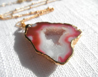 Pink agate necklace - pink necklace - gold necklace - sliced agate - D R U Z Y 108