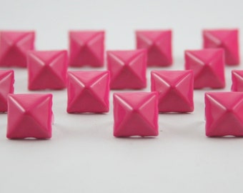 50 pcs. Shocking Pink Pyramid Prong Studs Rivets Biker Spikes spots nailheads Decorations Findings 9 mm. PS9 CK