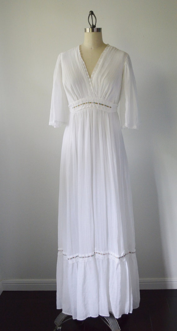 Vintage Dress 1970’s White Cotton Prairie Dress Gunne Sax