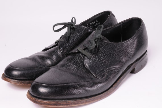 Items similar to 1960's mens Shoes Size 9.5 D on Etsy
