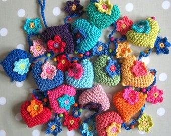 Hearts and Flowers Crochet Garland Pattern
