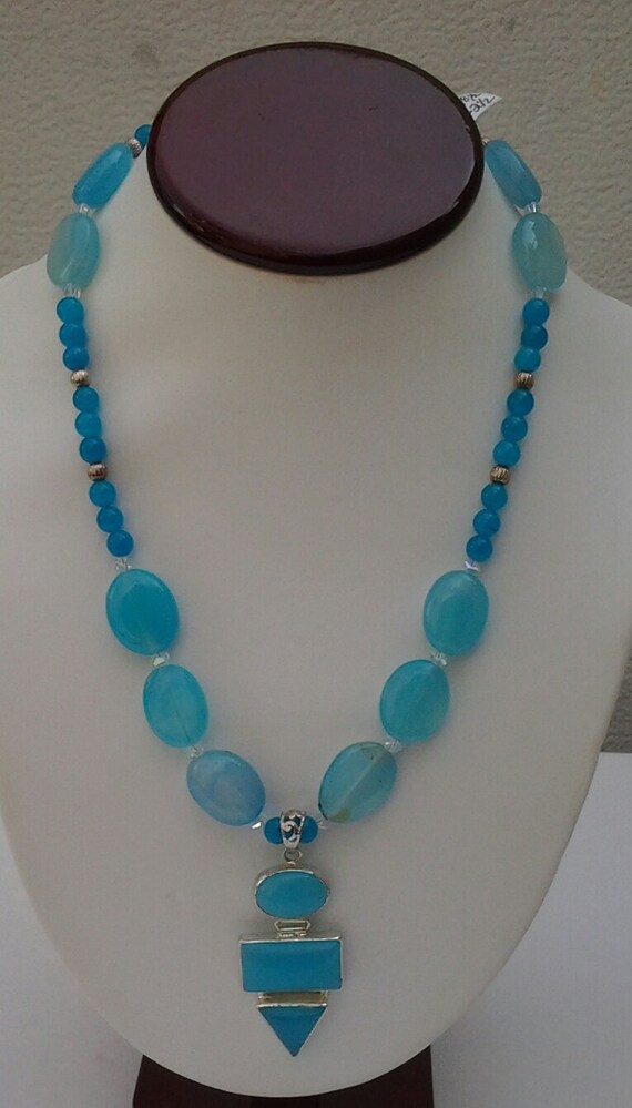 Beautiful Soft Blue Necklace & Earring Set