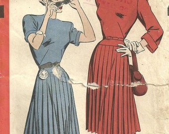 Vintage 40s Sewing Pattern / Hollywood 1862 / Dress / Size 14