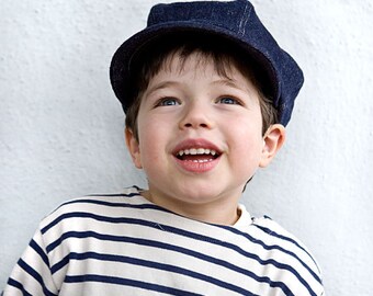 Newsboy hat for organic kids in dark blue denim, eco friendly sailor cap in hemp and cotton. Oliver Twist hat.