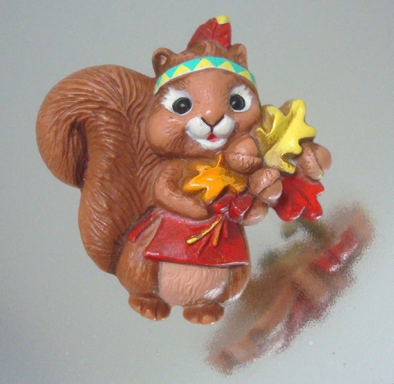 Hallmark Thanksgiving Squirrel Pin Vintage