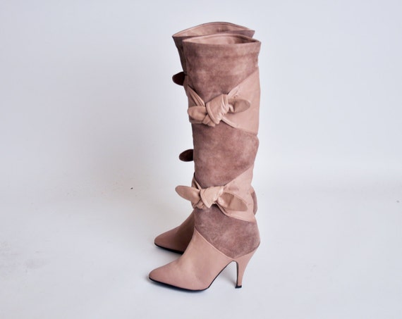 cut out boots beige