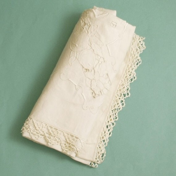 SALE Vintage Portuguese linen Madeira tablecloth