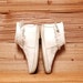 size 8 MINNETONKA white leather 70s 80s MOCCASINS zip up FRINGE ankle booties