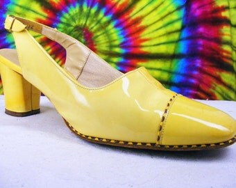 7-7.5 vintage 60's yellow patent leather Florsheim slingback heels cap-toe pumps shoes narrow