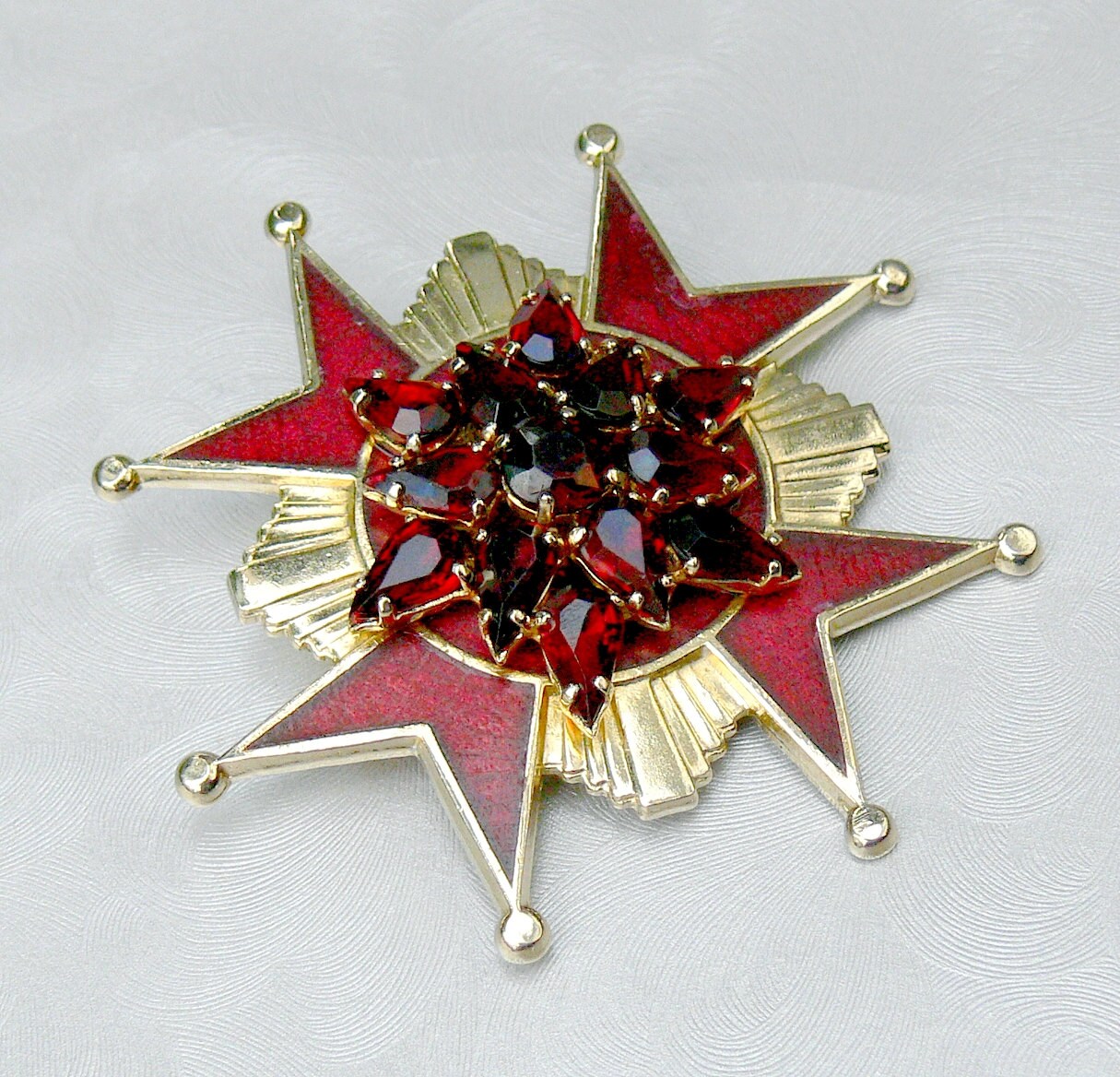 Vintage Maltese Cross Brooch Red Enamel And Rhinestones By Jujubee1