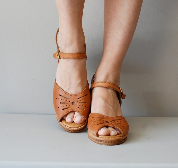 sandals from the 70s