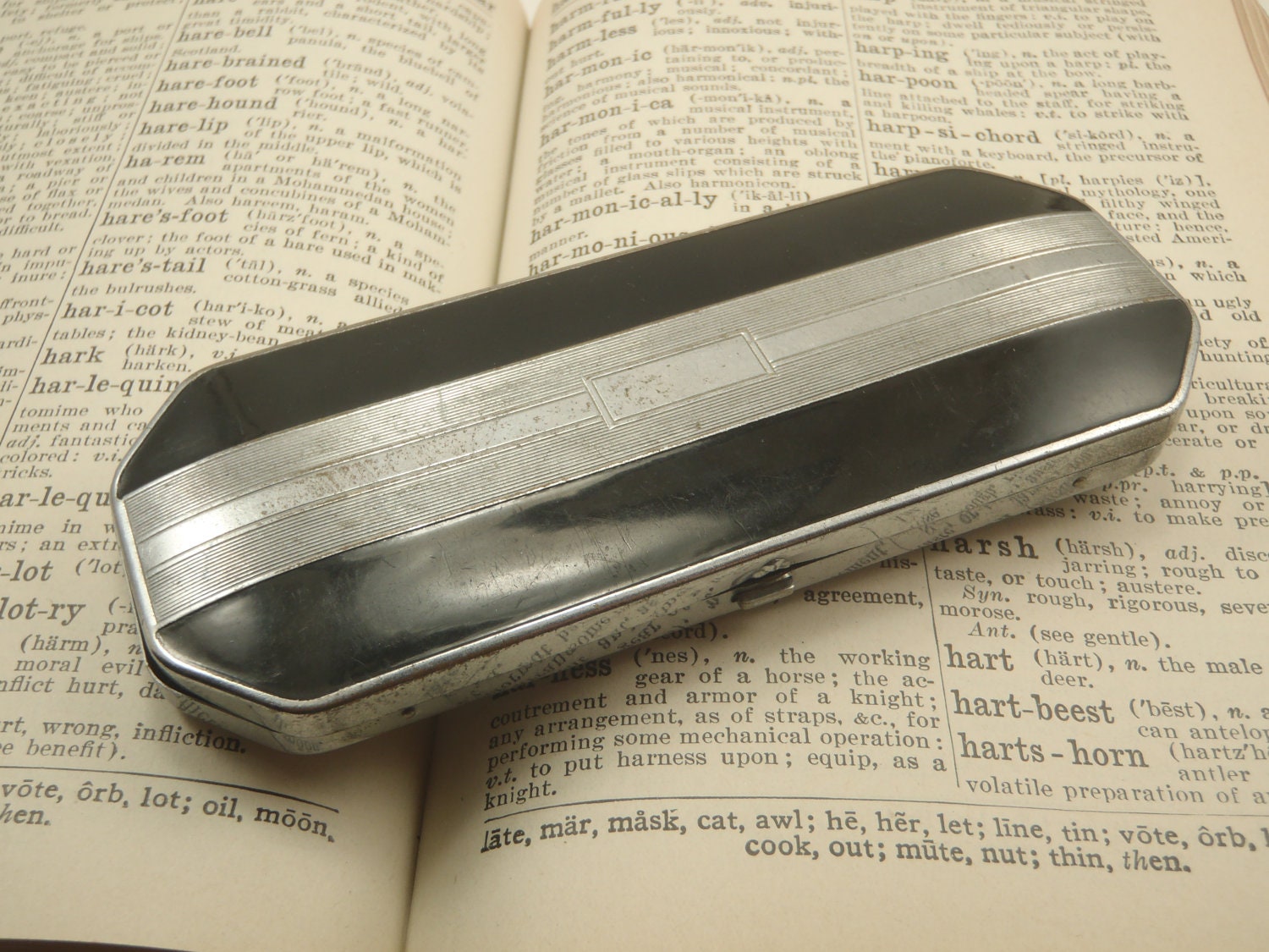 Art Deco Eyeglass Case Retro Holder Black Silver