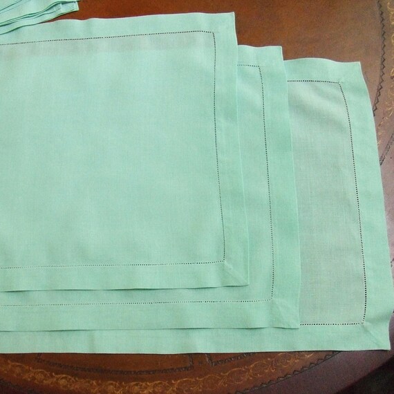 4 Vintage Green LINEN Placemats